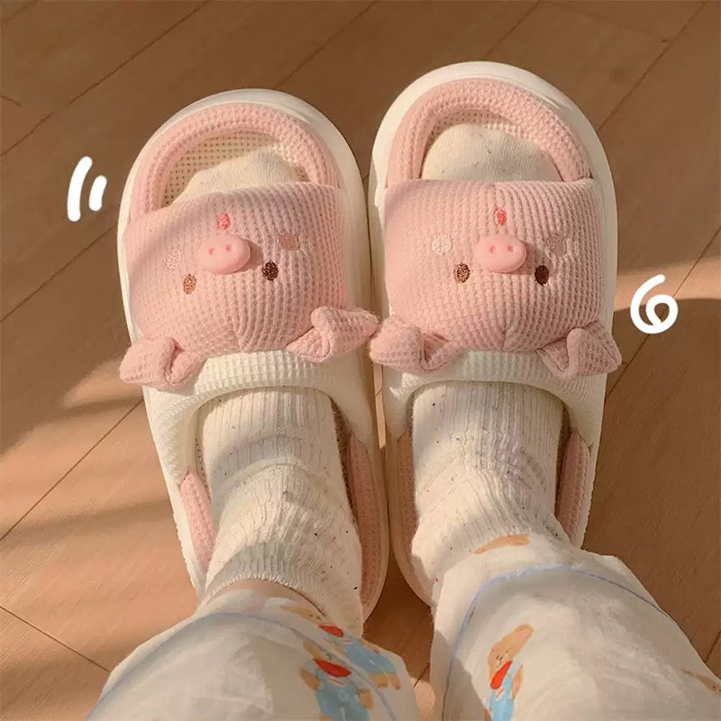 Cute pink pig design linen slippers with 3D pig face and breathable fabric, indoor shoes with EVA sole
