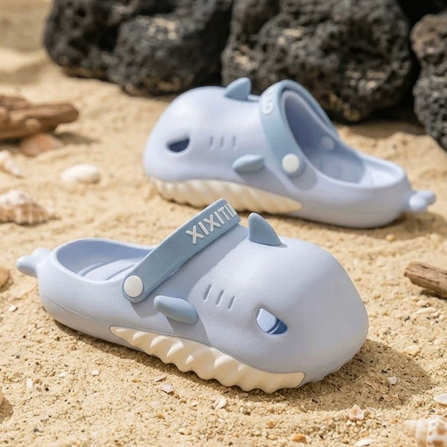 Summer Slightly Low Arch Cute Cartoon Shark Clogs