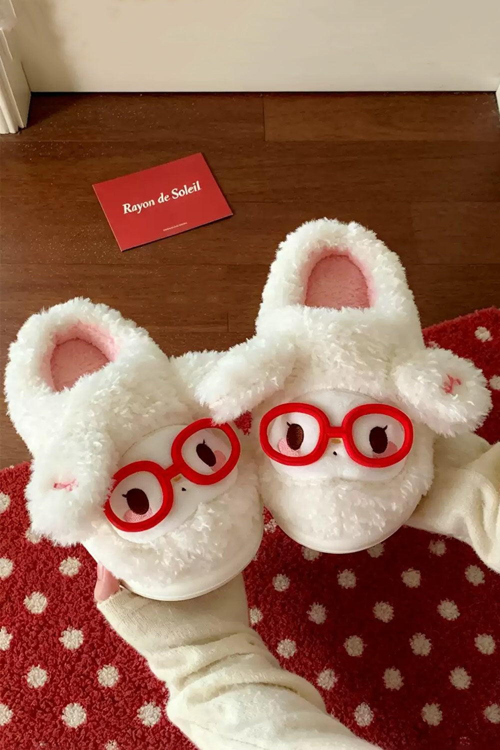 White winter cute sheep slippers aesthetic warm plush house shoes