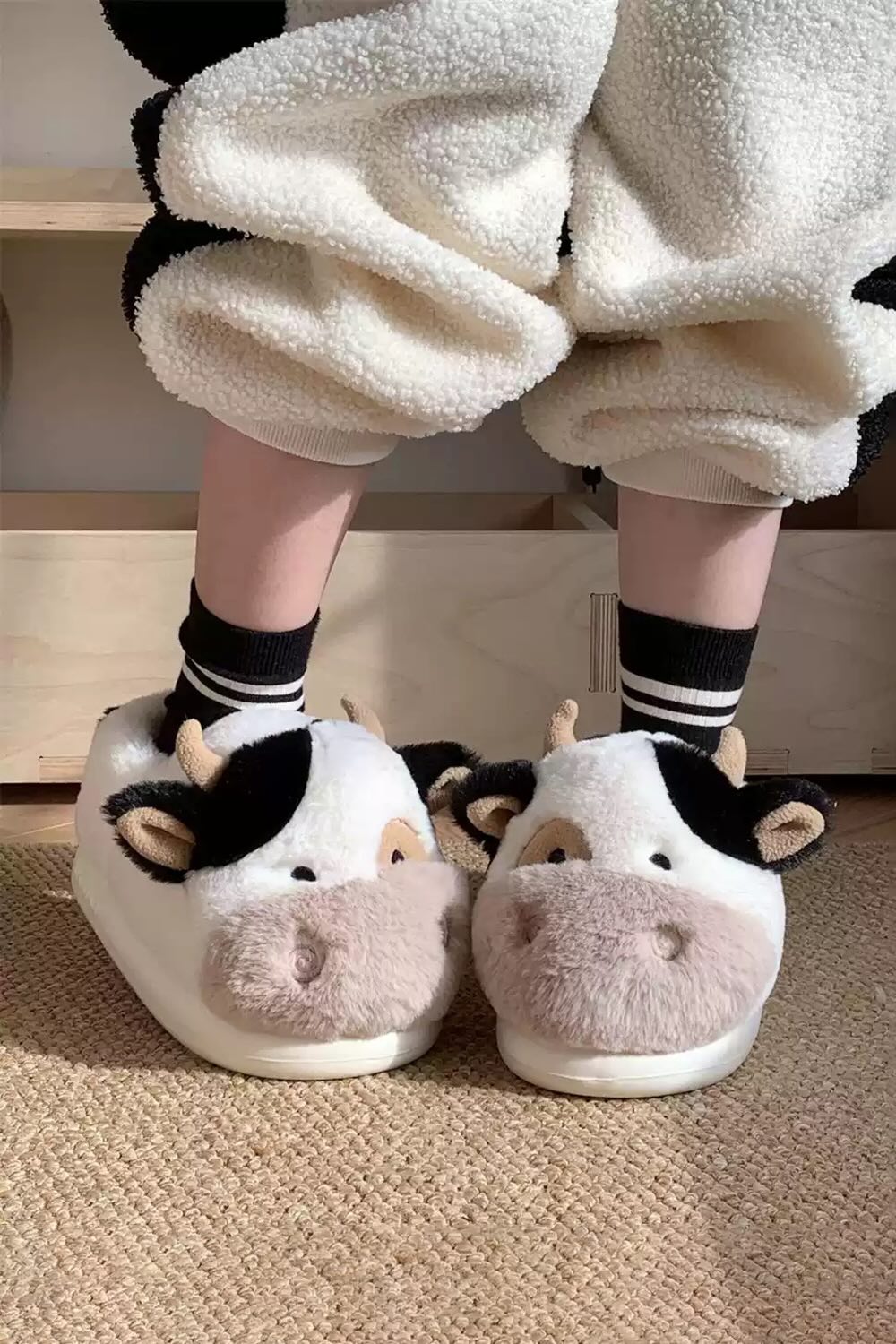 Winter cute white cow slippers aesthetic warm plush house shoes