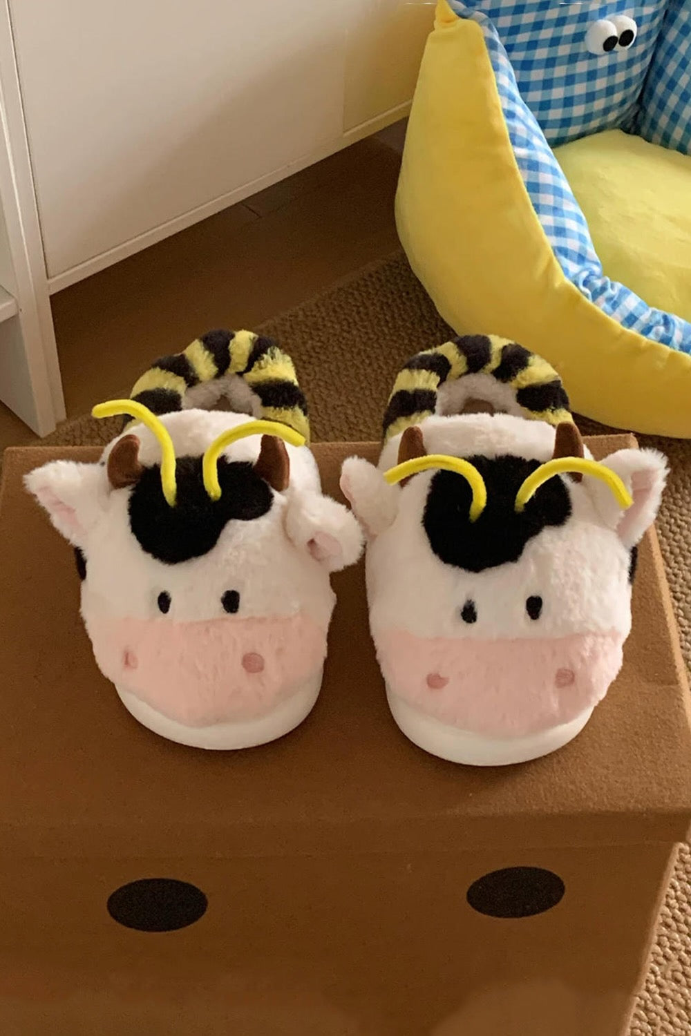 slippers4_1cfe26a2-89d6-4a11-878b-6e76b2f06cef