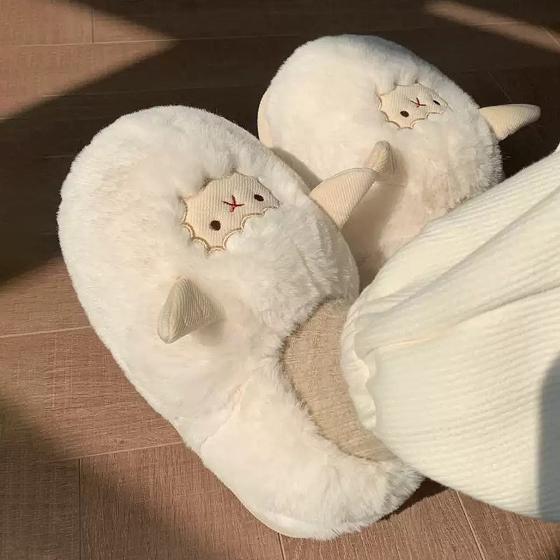 White winter cute closed back sheep slippers aesthetic warm plush house shoes
