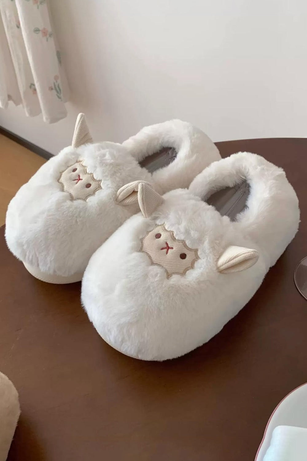 Winter cute milky white sheep slippers aesthetic warm plush house shoes